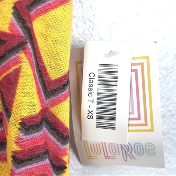 Lularoe Classic T Shirt Size XS - Picture 4 of 5